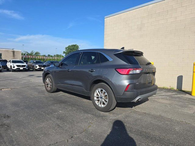 2022 Ford Escape SE | One Owner | Remote Start | Lane Keep in Cars & Trucks in Windsor Region - Image 4