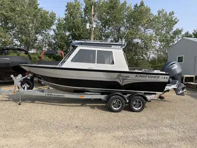 2024 KingFisher 2025 Escape HTExtend Your Season with Maximum Fishability Tough and stylish 2025 Esc...