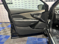 Certified Navigation All Wheel Drive Rear-View Camera 360 Camera Power Lift Gate Sun Roof Push Start... (image 8)