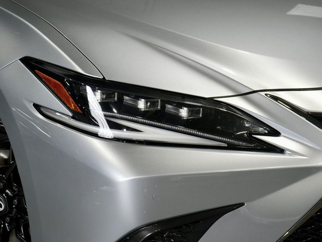 2022 Lexus ES ES 350 Auto in Cars & Trucks in Mississauga / Peel Region - Image 4