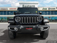 This Jeep Wrangler has a strong Regular Unleaded V-6 3.6 L/220 engine powering this Automatic transm... (image 7)