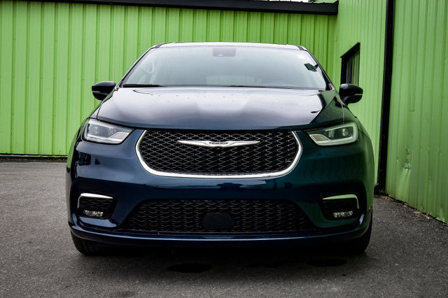 2023 Chrysler Pacifica Touring L AWD • HEATED SEATS/STEERING • C in Cars & Trucks in Ottawa - Image 4