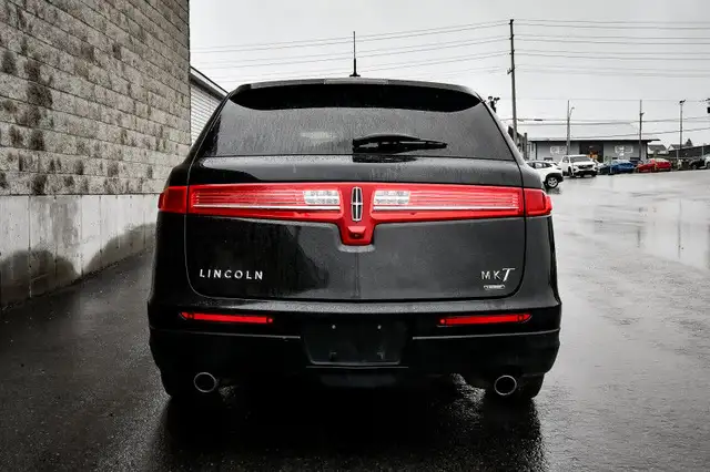 2014 Lincoln MKT ECOBOOST in Cars & Trucks in Ottawa - Image 6