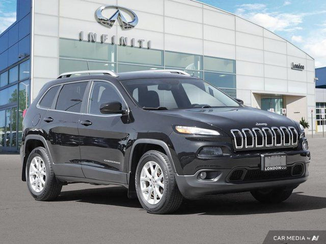 2016 Jeep Cherokee North in Cars & Trucks in London