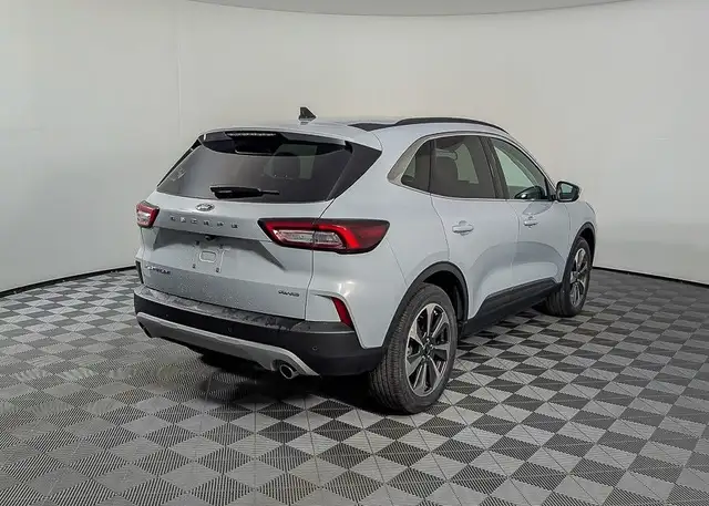 2025 Ford Escape Platinum in Cars & Trucks in Calgary - Image 7