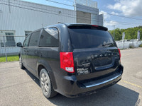 Le Dodge Grand Caravan SE 2018 est la minifourgonnette ideale pour les familles a la recherche de co... (image 5)