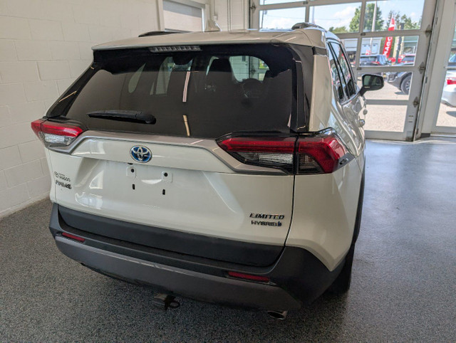 2020 Toyota RAV4 Hybrid LIMITED AWD, in Cars & Trucks in Sherbrooke - Image 4
