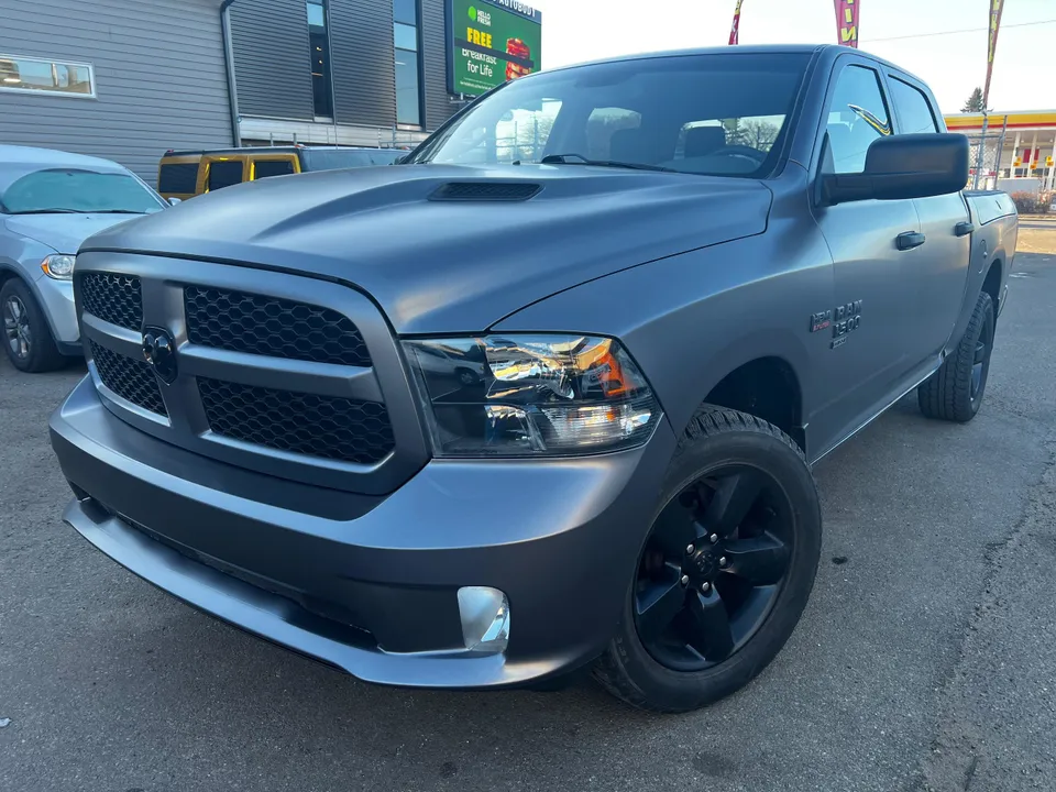 2020 RAM 1500 CLASSIC EXPRESS *NEW WRAP* LOW KMS*ONLY $34,999 !