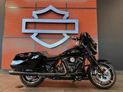 After nearly two decades spent on the open road, the Street Glide redefines touring with a liquid-co...