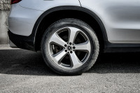 Low Mileage, Heated Seats, Rear View Camera, Blind Spot Assist, Crosswind Assist, Active Brake Assis... (image 5)