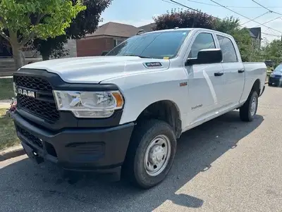 CERTIFICATION INCLUDED!! 1 OWNER TRUCK!! NO ACCIDENTS!! 4X4!! 6.4L V8 HEMI!! FULL 4 DOOR CREW CAB SH...