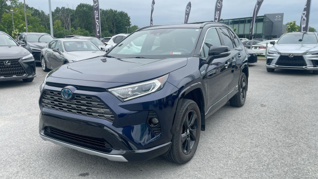 2020 Toyota RAV4 Hybrid XLE / Camera / Cuir / Navigation Bien Éq in Cars & Trucks in Laval / North Shore - Image 2