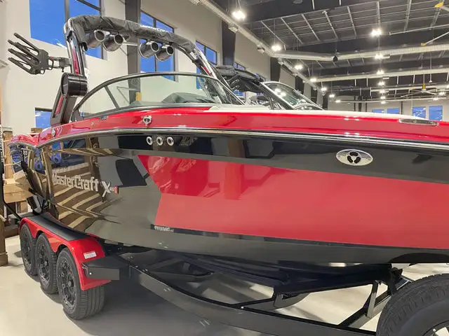 2024 MasterCraft XStar S in Powerboats & Motorboats in Saskatoon - Image 3
