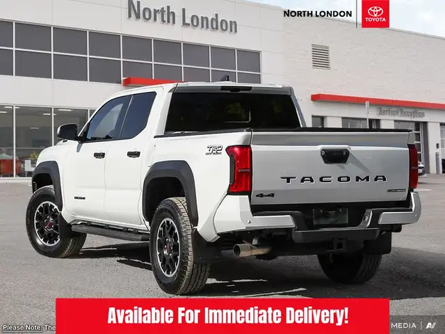 2025 Toyota Tacoma Hybrid in Cars & Trucks in London - Image 5