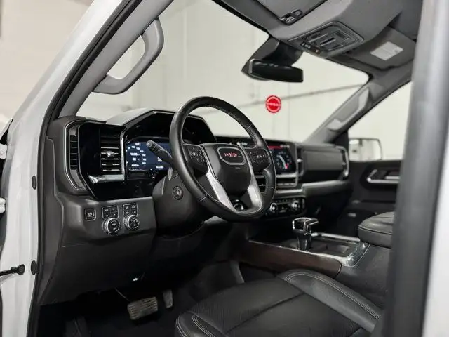 2024 GMC Sierra 1500 SLT | No Accidents | Remote Start | Leather in Cars & Trucks in Grande Prairie - Image 12