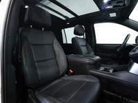 2022 Chevrolet Suburban LT 4WD DURAMAX Diesel 3.0, Summit White on black Leather, Second Row Bucket... (image 7)