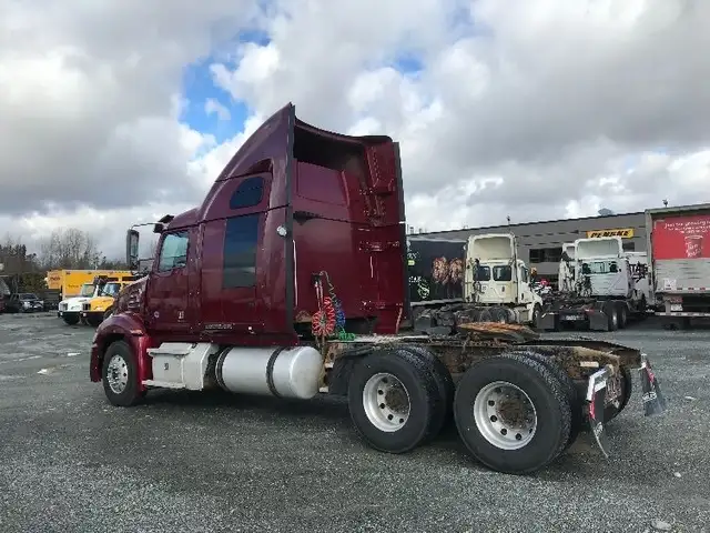 2018 Western Star 5700XE in Heavy Trucks in Delta/Surrey/Langley - Image 6