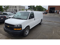 HARD TO FIND 6.6L V8 GASOLINE ENGINE - 2021 GMC Savana G3500 - 155WB Extended Cargo Van - Equipped w... (image 3)