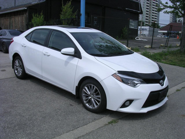 2014 Toyota Corolla 4dr Sdn CVT LE in Cars & Trucks in City of Toronto - Image 2