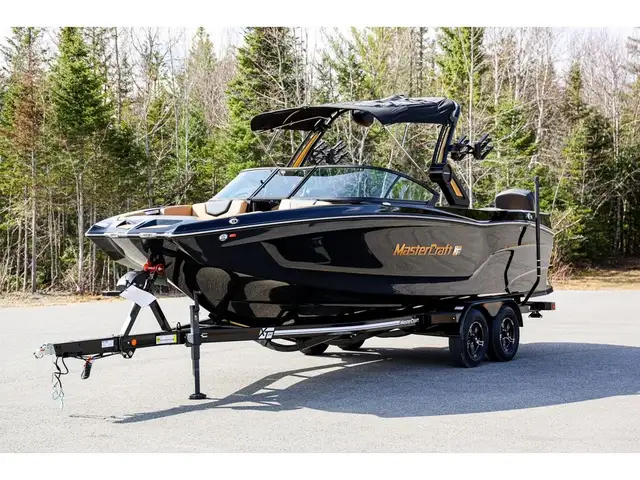 2024 Mastercraft XT 24 in Powerboats & Motorboats in Québec City - Image 6