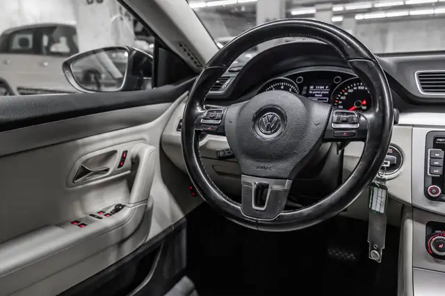 2012 Volkswagen CC Sportline 2.0T 6sp DSG Tip Toit ouvrant * Cui in Cars & Trucks in City of Montréal - Image 26