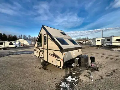 Forest River Rockwood Hard Side A122 pop-up camper highlights: EZ Reach Storage Trunk Gas Grill AM/F...