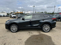 Recent Arrival! AWD, 9 Speakers, AM/FM radio: SiriusXM, Apple CarPlay/Android Auto, Auto High-beam H... (image 3)