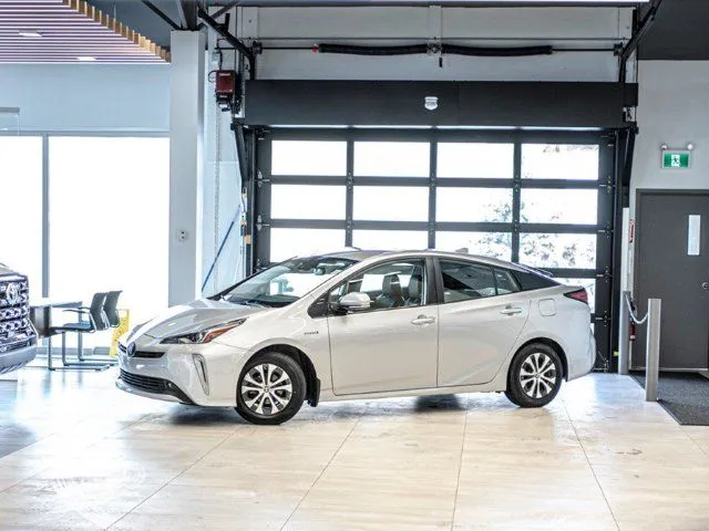 2019 Toyota Prius Technology AWD