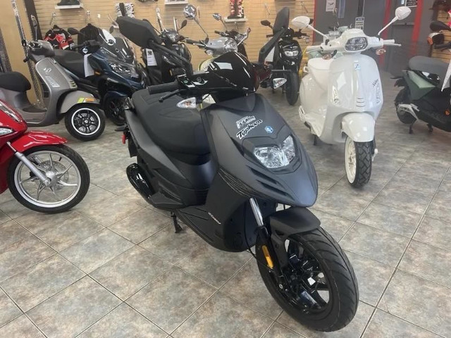2024 PIAGGIO TYPHOON 50 in Scooters & Pocket Bikes in Saguenay - Image 3