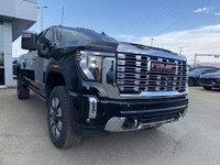 Take a look at this FULLY-LOADED Denali 3500 Heavy-Duty Duramax Diesel.... With every option includi... (image 7)