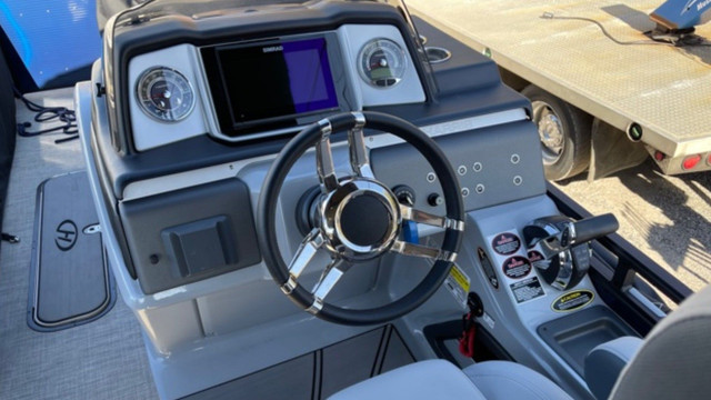 2020 HARRIS FLOTE BOTE 25 SOLSTICE in Powerboats & Motorboats in Muskoka - Image 3