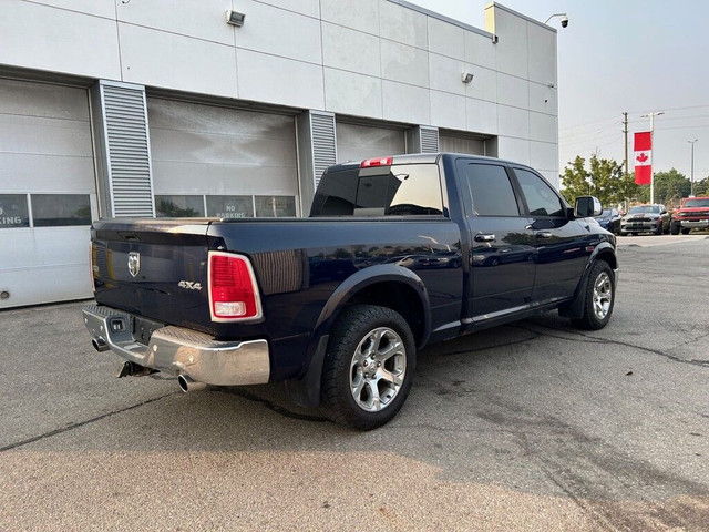 2015 Ram 1500 LARAMIE | ECO DIESEL | CREW | SUNROOF | NAVI | in Cars & Trucks in Oakville / Halton Region - Image 4