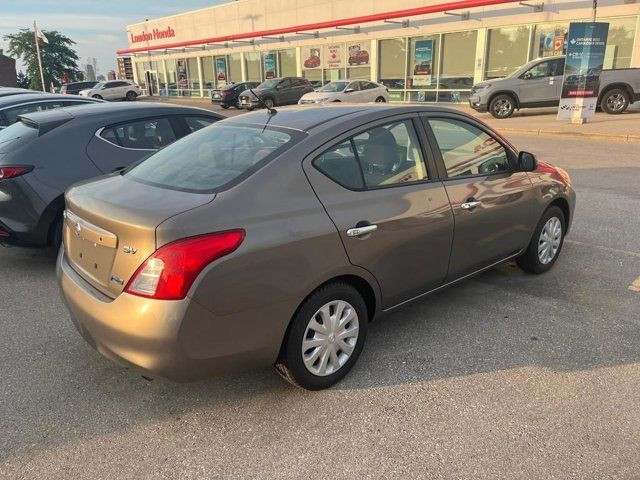 2012 Nissan Versa SV | One Owner | Clean Carfax | Perfect in Cars & Trucks in London - Image 4