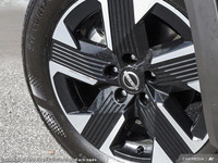 This Nissan Kicks delivers a Regular Unleaded I-4 2.0 L/122 engine powering this Variable transmissi... (image 7)