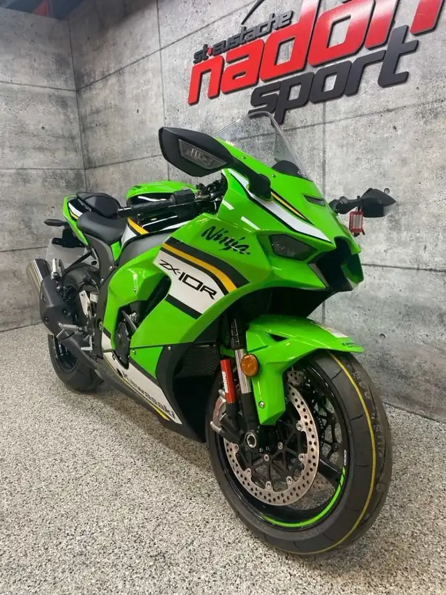 2025 KAWASAKI NINJA ZX-10R KRT in Sport Touring in Laval / North Shore - Image 3