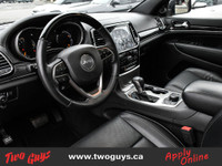 2019 Jeep Grand Cherokee Overland Diamond Black Crystal Pearlcoat *REMOTE START*, *PANORAMIC ROOF*,... (image 9)