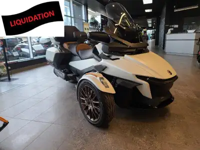 CAN-AM RT Sea-to-Sky SE6 2024 Les longues escapades n’auront jamais été aussi luxueuses. Les sièges...