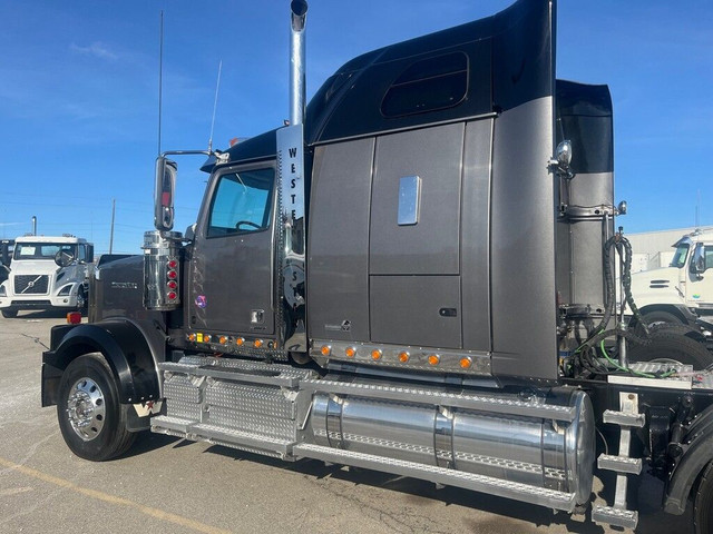  2018 Western Star 4964EX Heavy Spec with Full Lockers in Heavy Trucks in Oakville / Halton Region - Image 3