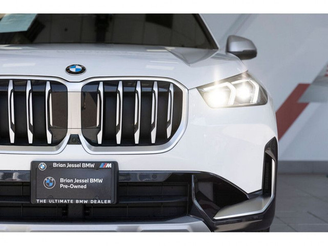 2023 BMW X1 xDrive28i in Cars & Trucks in Vancouver - Image 4