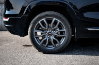 Low Mileage, Navigation, Cooled Seats, HUD, Wireless Charging, Premium Audio! 6 LOCATIONS KINGSTON -... (image 4)
