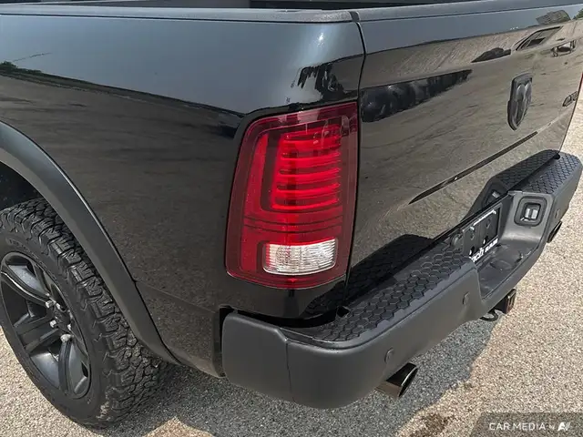 2022 RAM 1500 Classic SLT WARLOCK | SPORT HOOD | REAR SLIDING... in Cars & Trucks in London - Image 12