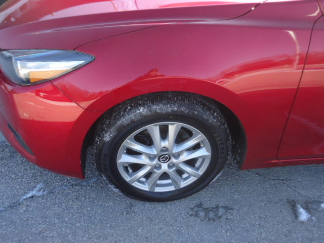 2017 Mazda Mazda3 GS, EXTRA CLEAN HWY DRIVEN FUEL MISER!! in Cars & Trucks in Winnipeg - Image 4