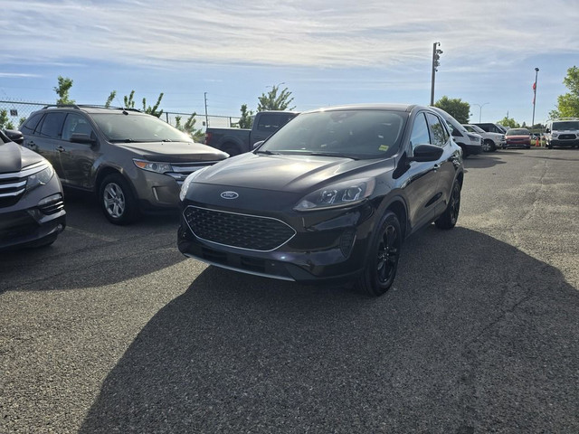 2020 Ford Escape SE AWD | NAV | LANE KEEP | HTD SEATS in Cars & Trucks in Calgary - Image 3