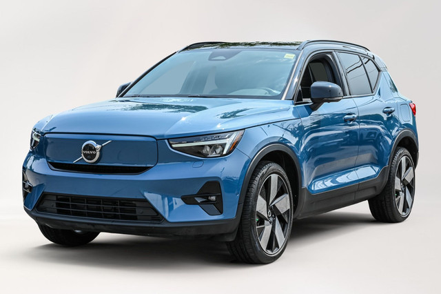 2023 Volvo XC40 in Cars & Trucks in City of Montréal
