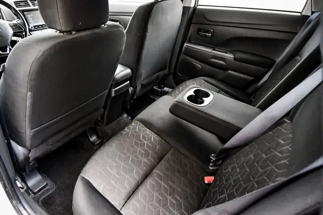 2021 Mitsubishi RVR SE AWC • HEATED SEATS • REAR CAM • CP/AA in Cars & Trucks in Ottawa - Image 26