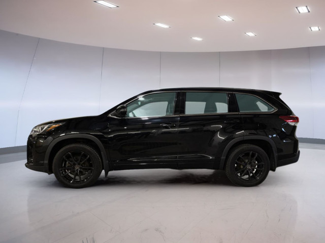 2019 Toyota Highlander Limited in Cars & Trucks in Moose Jaw - Image 3