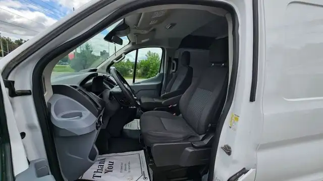 2017 FORD TRANSIT T-250 250 dans Autos et camions dans Barrie - Image 12