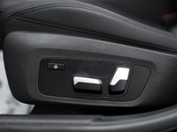 This 2021 BMW 3 Series is the perfect blend of style and performance! With its sleek black exterior,... (image 9)