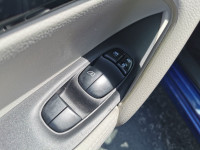 • Power_Steering • Power_Brakes • Power_Windows • Power_Mirrors • Power_Locks • Power_Sunroof • Keyl... (image 9)