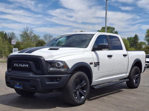 2021 RAM 1500 Classic Warlock Crew Hemi 4X4 | 3.92 | Trailer Brake Control | Nav | Heated Steering + Seats | and More !